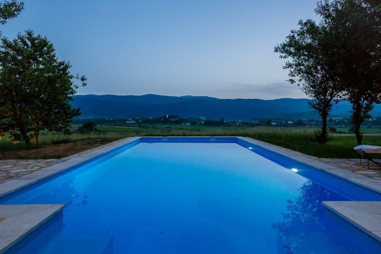 Beautiful Cottage With Heated Pool For 22 Ppl Plaski Exterior photo