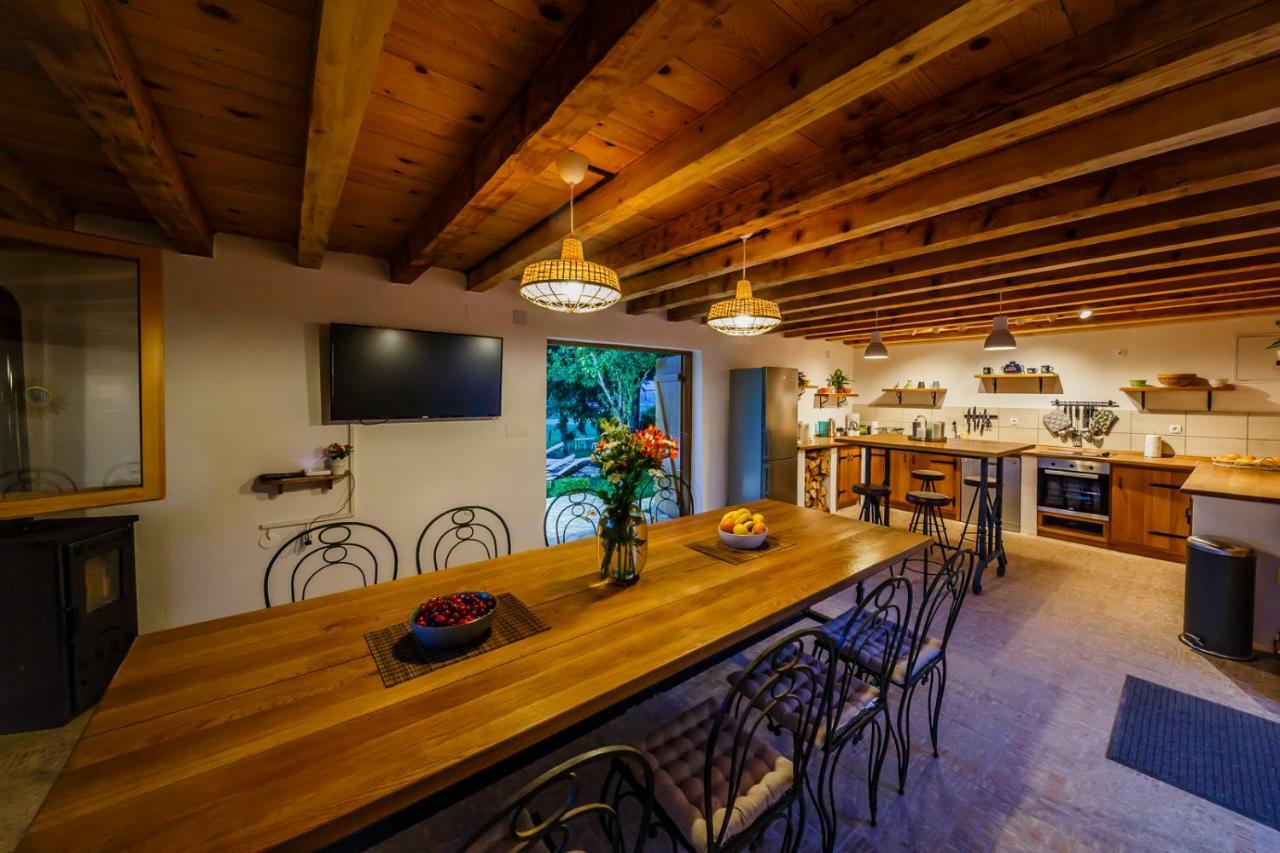 Beautiful Cottage With Heated Pool For 22 Ppl Plaski Exterior photo