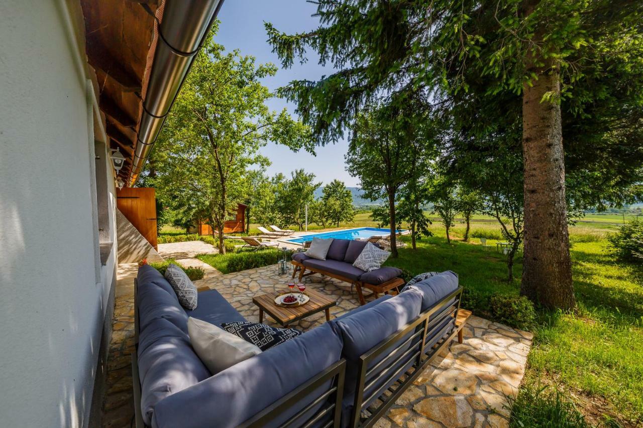 Beautiful Cottage With Heated Pool For 22 Ppl Plaski Exterior photo